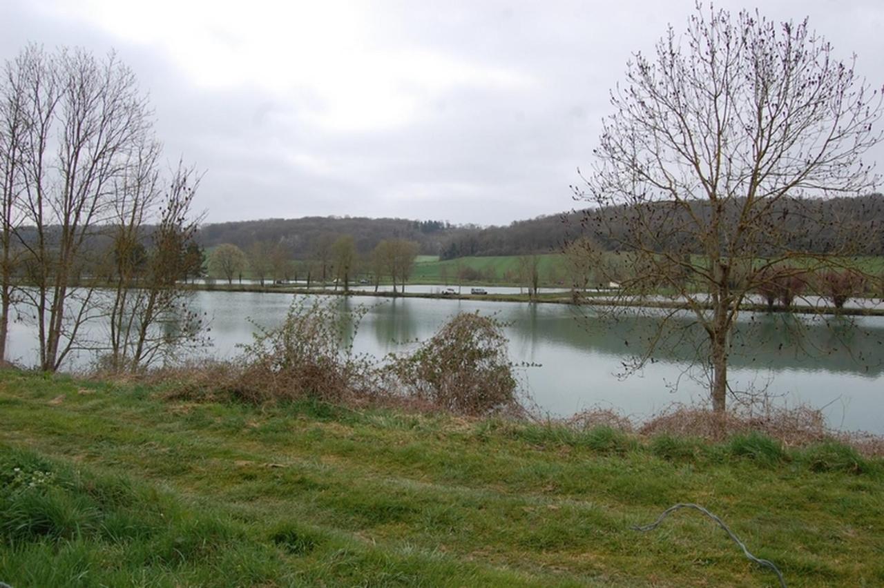 Le Petit Gite De La Varenne Saint-Hellier Exteriér fotografie